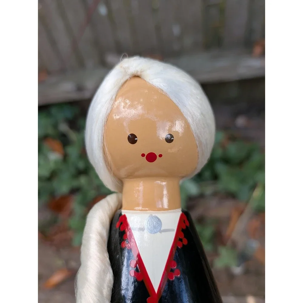Vintage Hand Painted Wood Russian Peg Doll, Made In Estonia